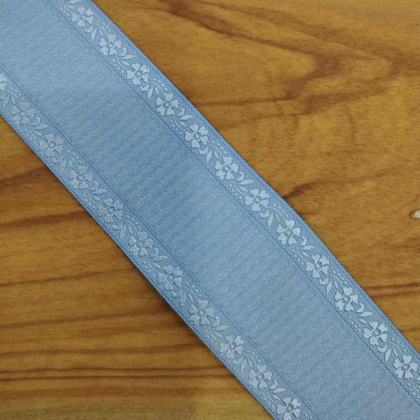 Gallone lavanda con bordi ricamati a fiori - Merceria Rispoli
