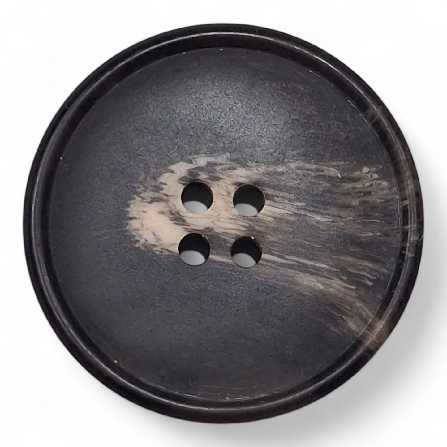 Bottone matto effetto corno – finitura opaca elegante AR031843