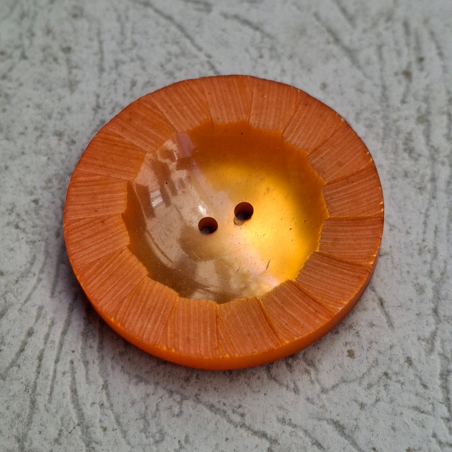 Bottone Vintage con Bordo Rigato - arancio