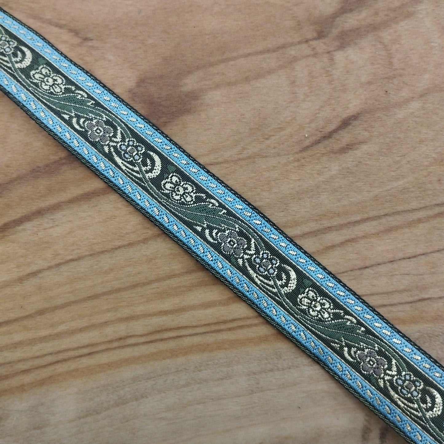 Gallone base oro/verde/azzurro con disegni damascati - Merceria Rispoli