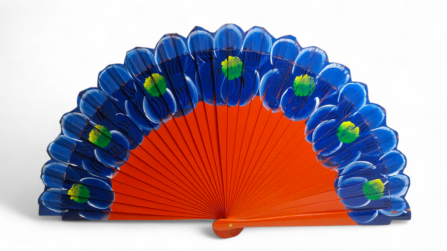 Ventaglio in legno con rose intagliate, dipinto a mano. Blu-arancio. Apertura 42 cm. #1104/1 – bijoux artigianali Merceria Ri