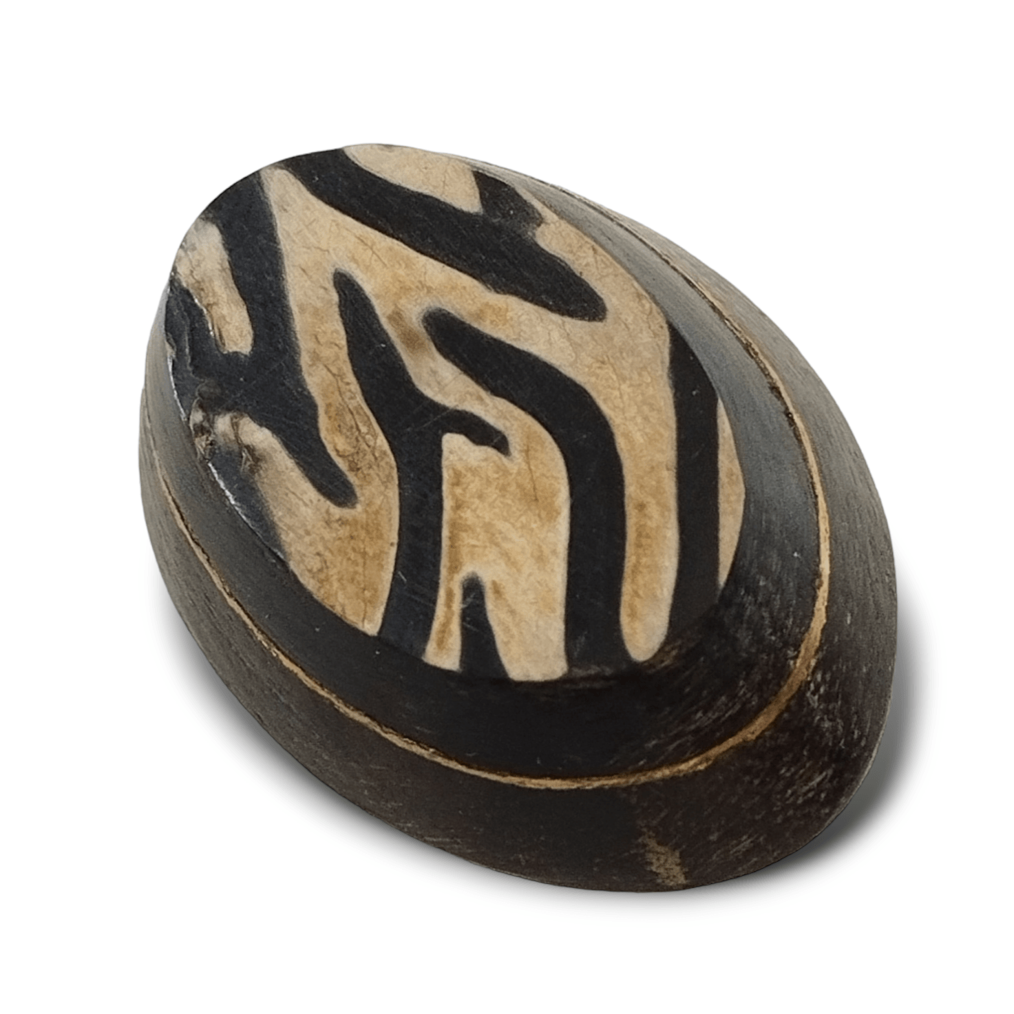 Bottone in legno di forma ovale, tornito e decorato a mano. Anni settanta - Merceria Rispoli