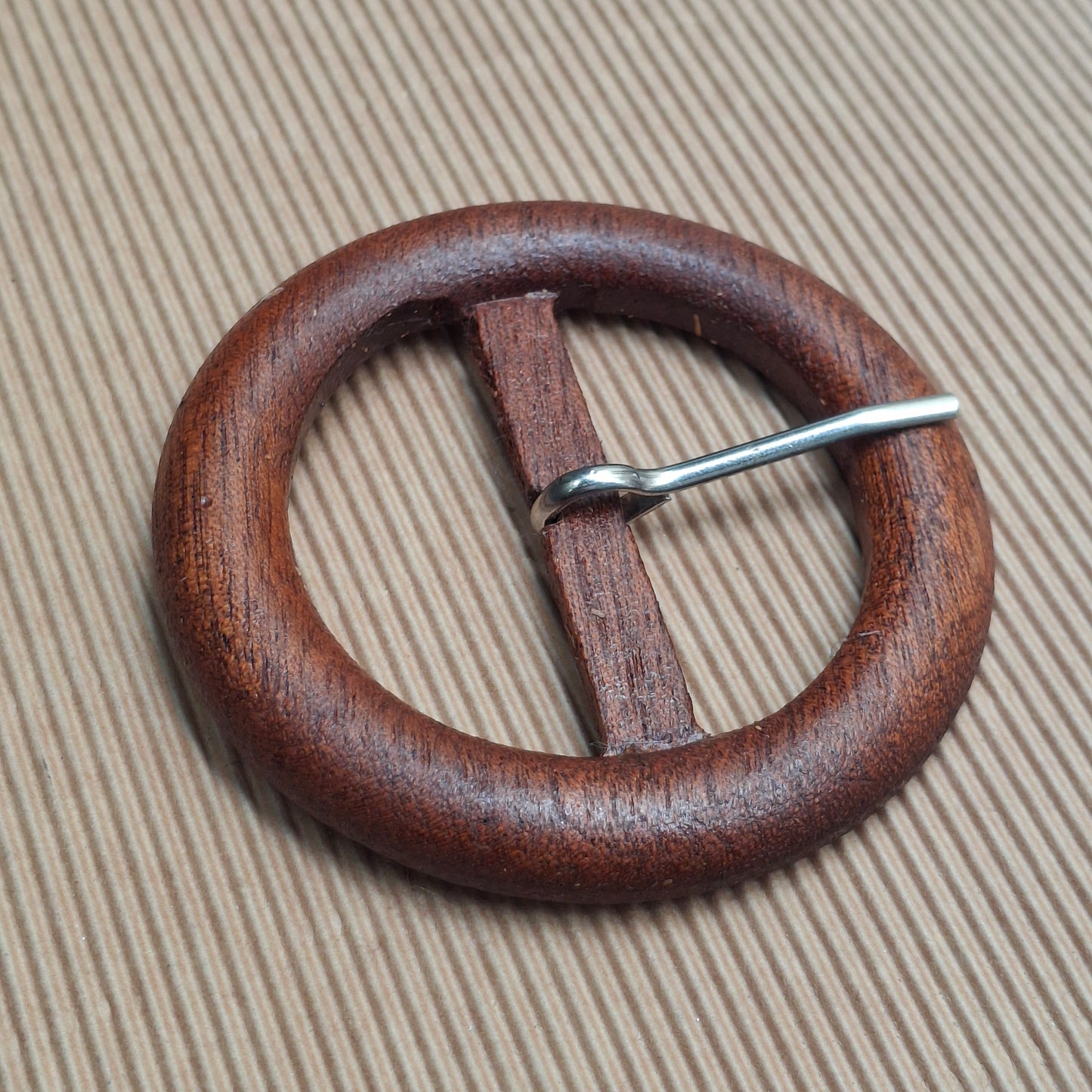 Fibbia Vintage tonda in Legno noce 30 mm