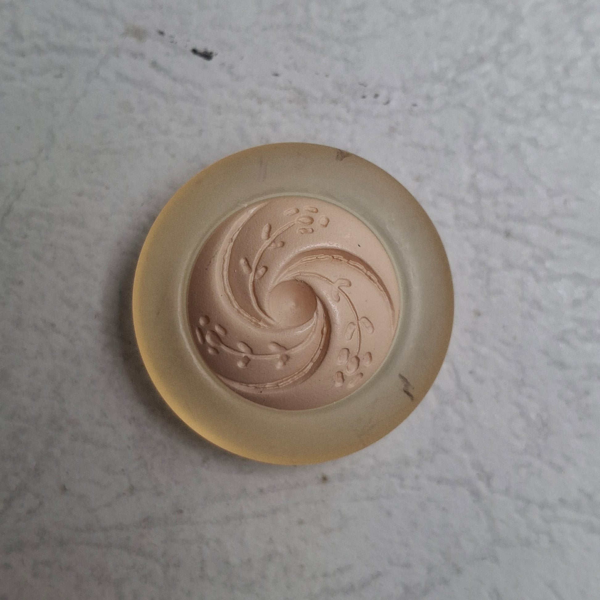 Bottone Bicolore Bignè con Gambo - Beige Panna