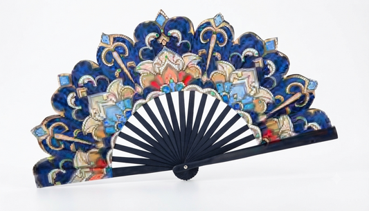 Ventaglio in legno e seta – Barocco blu madreperla