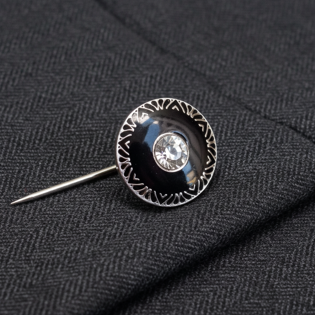 Spillone Ascot Smaltato con Strass Swarovski – Cerimonia Rispoli 1904